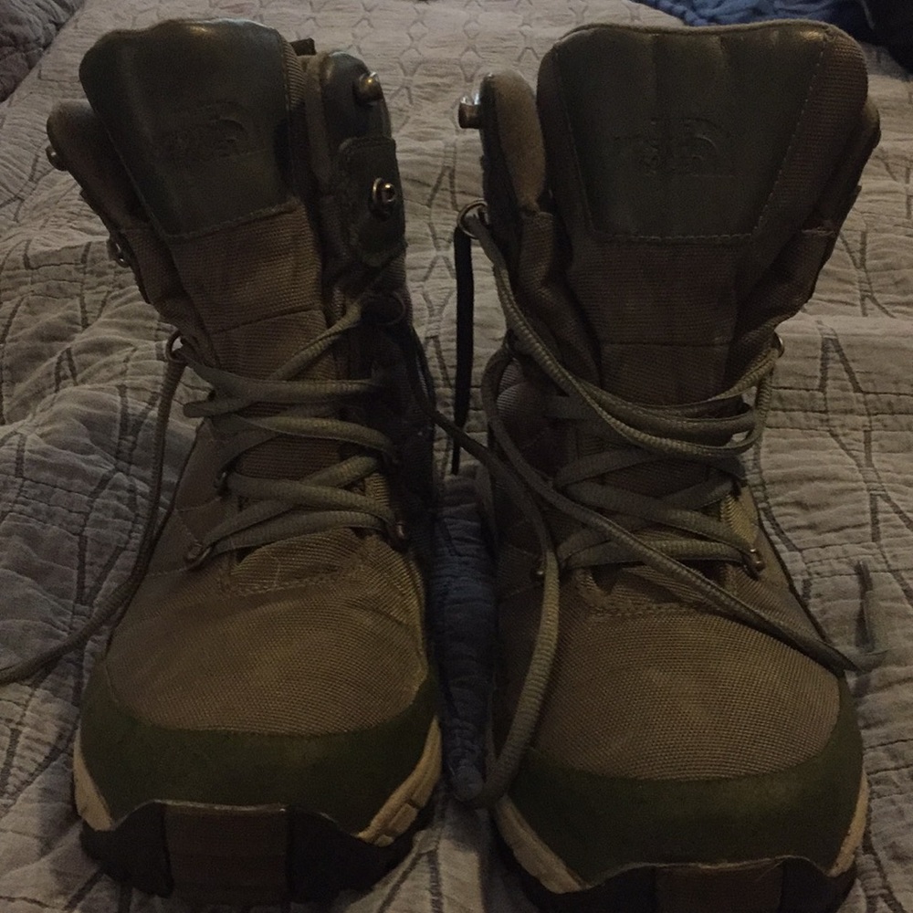 North Face snow boot